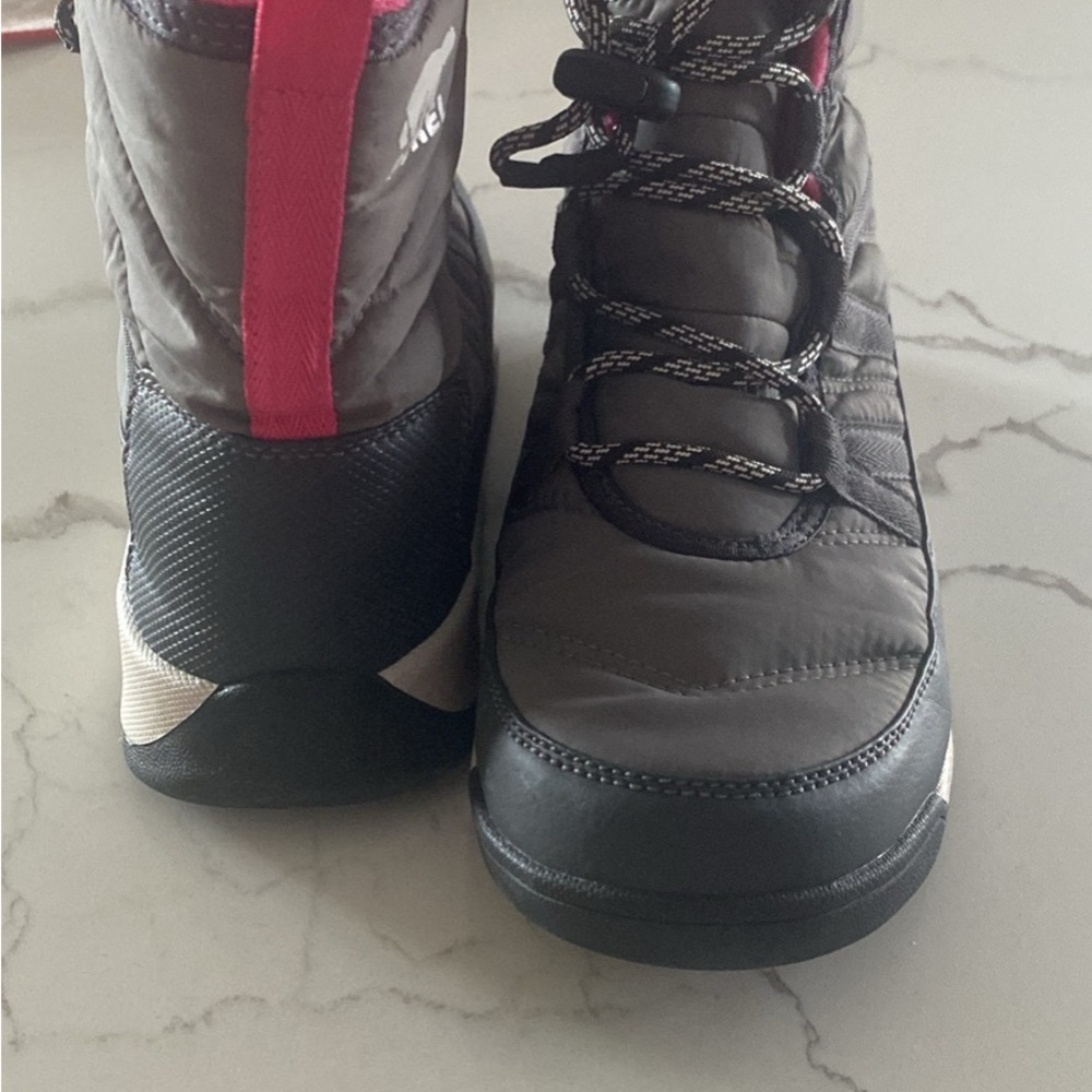 Sorrel woman’s size 6 Whitney boots